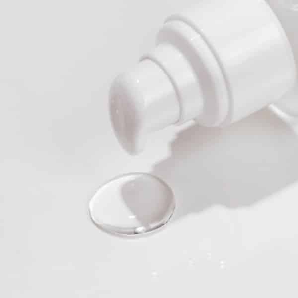 Isntree - Clear Skin 8% AHA Essence 100 ml 1